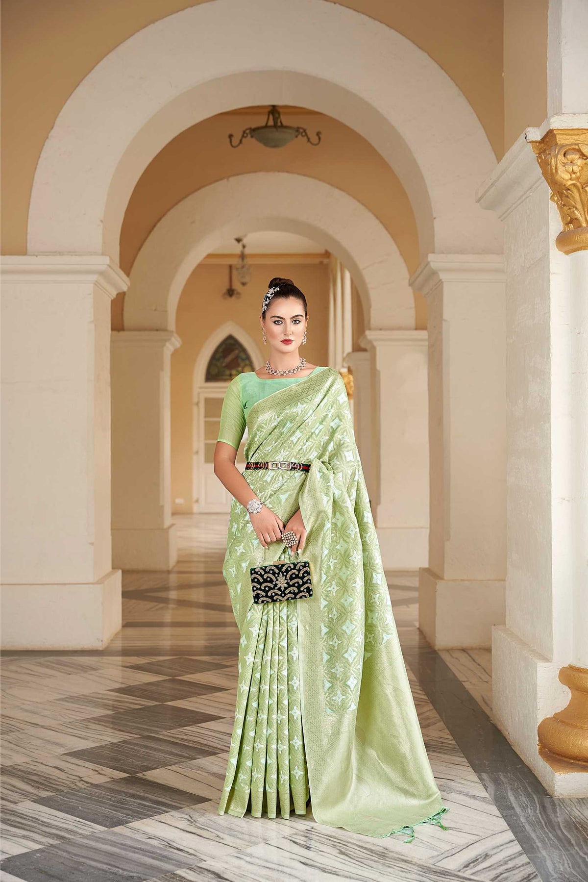 GREEN LINEN STRIPE CHECKERED DESIGN SAREE WITH ETHNIC MOTIF PALLU AND TASSEL IN BORDER